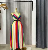 Longue Robe Arc-en-ciel Rayée avec Ceinture - Taille M