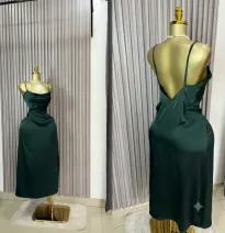 Robe en Soie Élégante (Vert Émeraude) - Tailles S/M