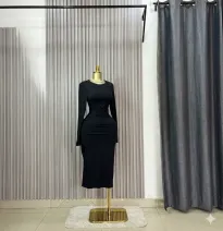 Robe Moulante Noire Élégante - Tailles S/M